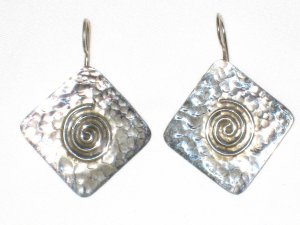 AQ103   Earrrings in Sterling Silver