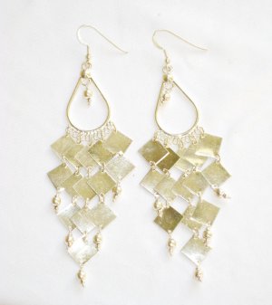AQ115     Earrrings in Sterling Silver