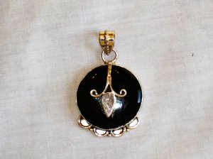 PN330 Onyx Pendant in Sterling Silver