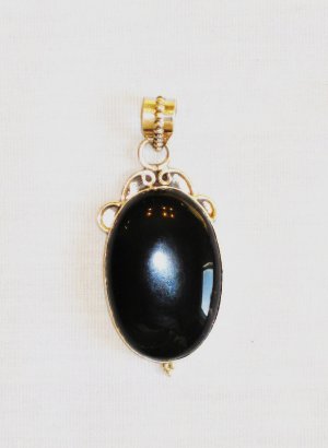 PN333 Onyx Pendant in Sterling Silver