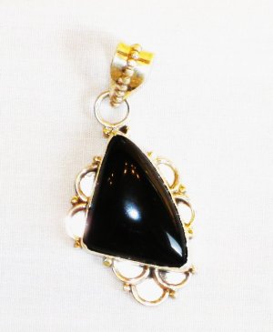 PN357 Onyx Pendant in Sterling Silver