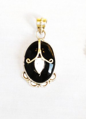 PN360 Onyx Pendant in Sterling Silver