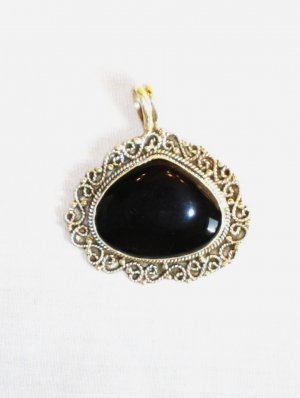 PN362 Onyx Pendant in Sterling Silver
