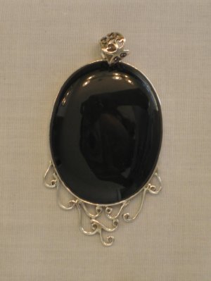 PN404 Onyx Pendant in Sterling Silver