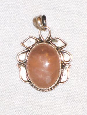 PN487 Rose Quartz Pendant in Sterling Silver