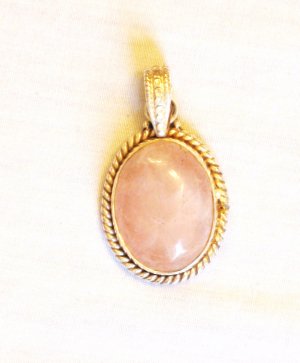 PN489 Rose Quartz Pendant in Sterling Silver