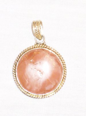 PN495 Rose Quartz Pendant in Sterling Silver