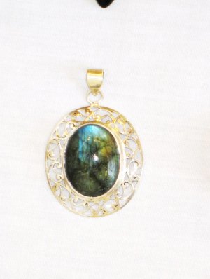 PN369 Labradorite Pendant in Sterling Silver
