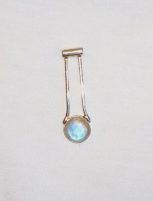 PN093 Moonstone Pendant in Sterling Silver