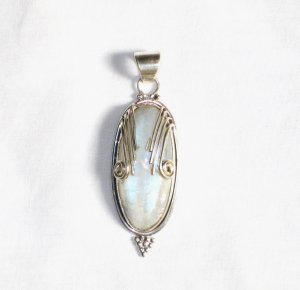 PN178 Moonstone Pendant in Sterling Silver
