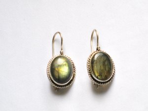 ER102 Labradorite Earrings set in sterling silver