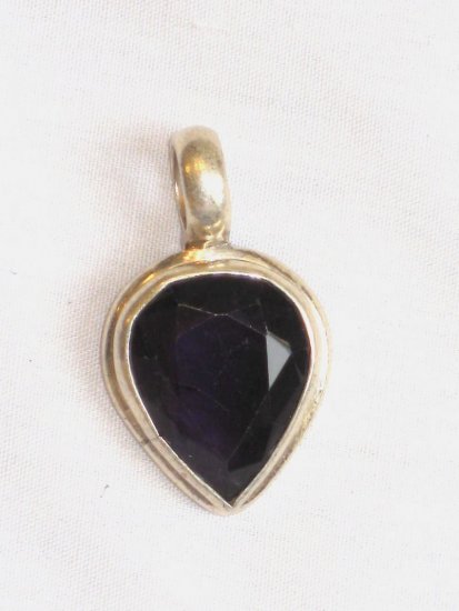 PN057 Amethyst Pendant in Sterling Silver