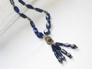 ST086       Lapis Lazuli Necklace in Sterling Silver