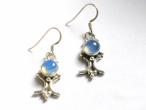 ER065       Moonstone Earrings in Sterling Silver