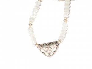 ST420      Moonstone Necklace in Sterling Silver
