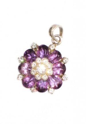 ST624     Amethyst Pendant  in Sterling Silver