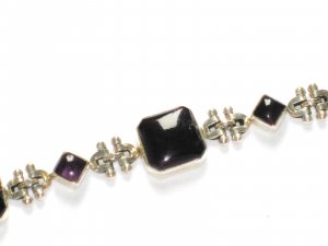 ST152      Amethyst Bracelet in Sterling Silver