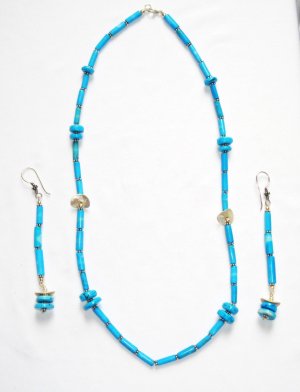 ST193 Turquoise Necklace and Earrings Set in Sterling Silver
