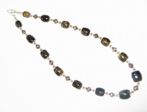 ST472 Labradorite Necklace in Sterling Silver