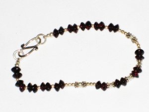 ST570 Garnet Bracelet in Sterling Silver
