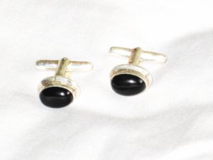 ST643 Onyx Cufflinks in Sterling Silver