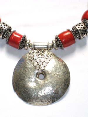 ST027 Coral Necklace in Sterling Silver