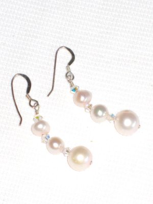ST406  Pearl Earrings in Sterling Silver