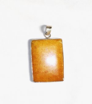 PN138 Agate Pendant in Sterling Silver