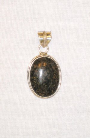 PN395 Agate Pendant in Sterling Silver