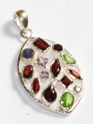 ST239       Cut Stone Mixed Stones Pendant in Sterling Silver
