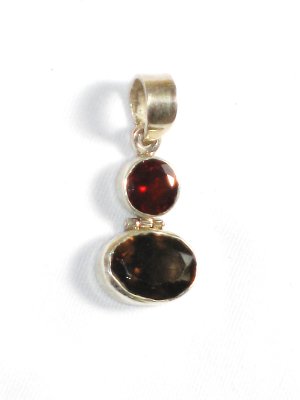 ST253       Garnet and Smoky Quartz Cut Stone Pendant in Sterling Silver