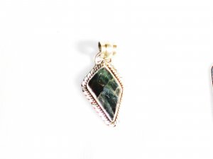PN216       Moss Agate Pendant in Sterling Silver