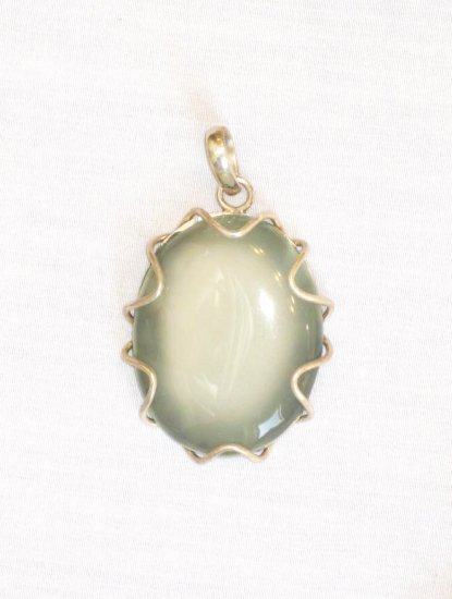 PN460 Opal Pendant in Sterling Silver