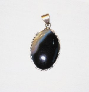 PN108       Sardonyx Pendant in Sterling Silver