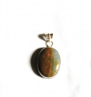 PN228       Sardonyx Pendant in Sterling Silver