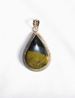 PN198       Tiger Iron Pendant in Sterling Silver