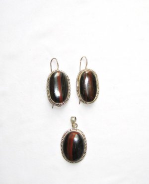 ER113       Tiger Iron Earring and Pendant Set in Sterling Silver