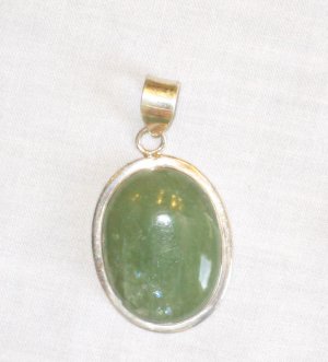 PN419       Jade Pendant in Sterling Silver