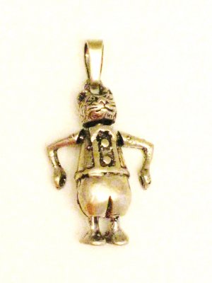 CP028       Cat Pendant in Sterling Silver