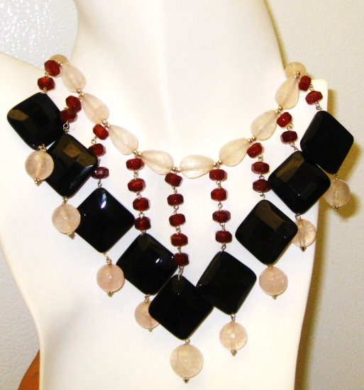 NK021 Rose Quartz, Garnet and Onyx Necklace in Sterling Silver