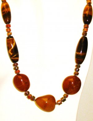 NK027       Tigers Eye Necklace in Sterling Silver