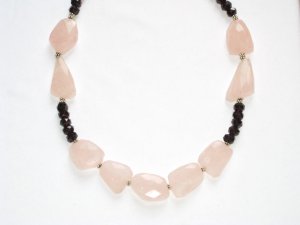 ST079       Garnet and Rose Quartz Necklace in Sterling Silver