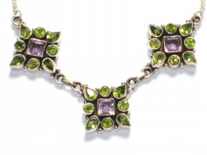 ST204       Peridot and Amethyst Cut Stone Necklace in Sterling Silver