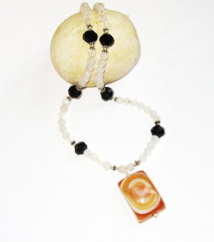 ST368       Mixed Stones  Necklace in Sterling Silver