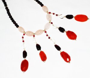 ST430       Rose Quartz, Carnelian and Onyx  Necklace in Sterling Silver