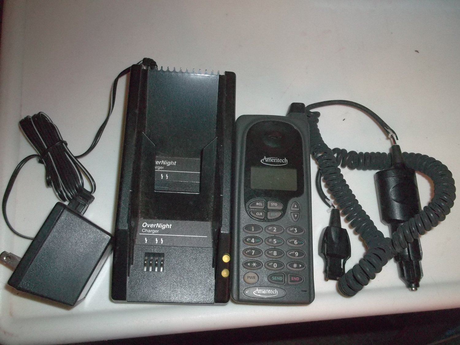 Vintage Ameritech AC-250 Car Phone W/ Motorola Leather Bag 