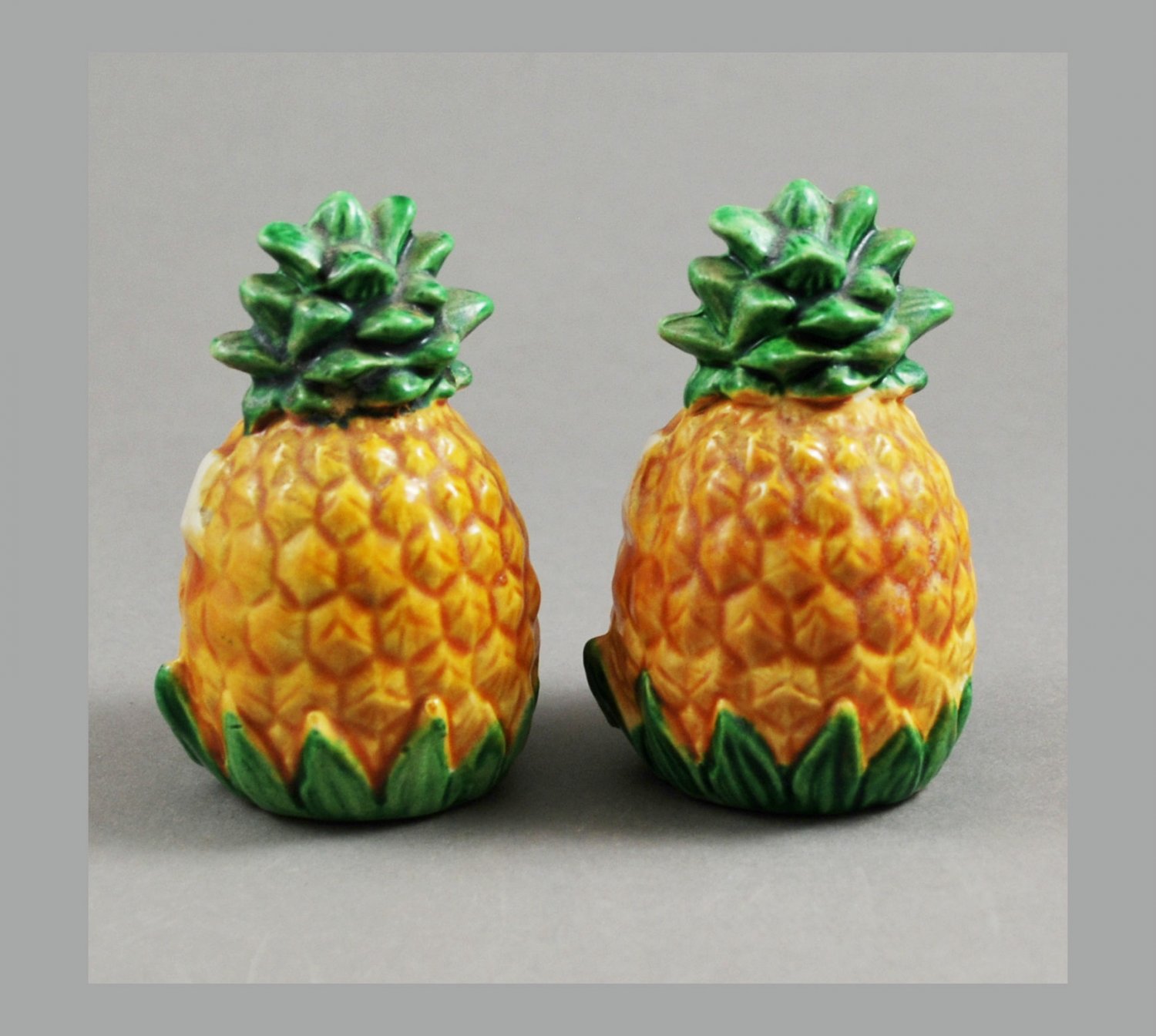 Vintage Aloha Hawaii Salt & Pepper Shakers Pineapple Souvenir