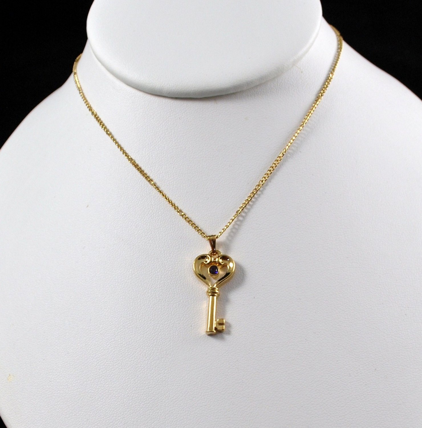 1989 Avon Jewelry Sparkling Heart Key Pendant Necklace