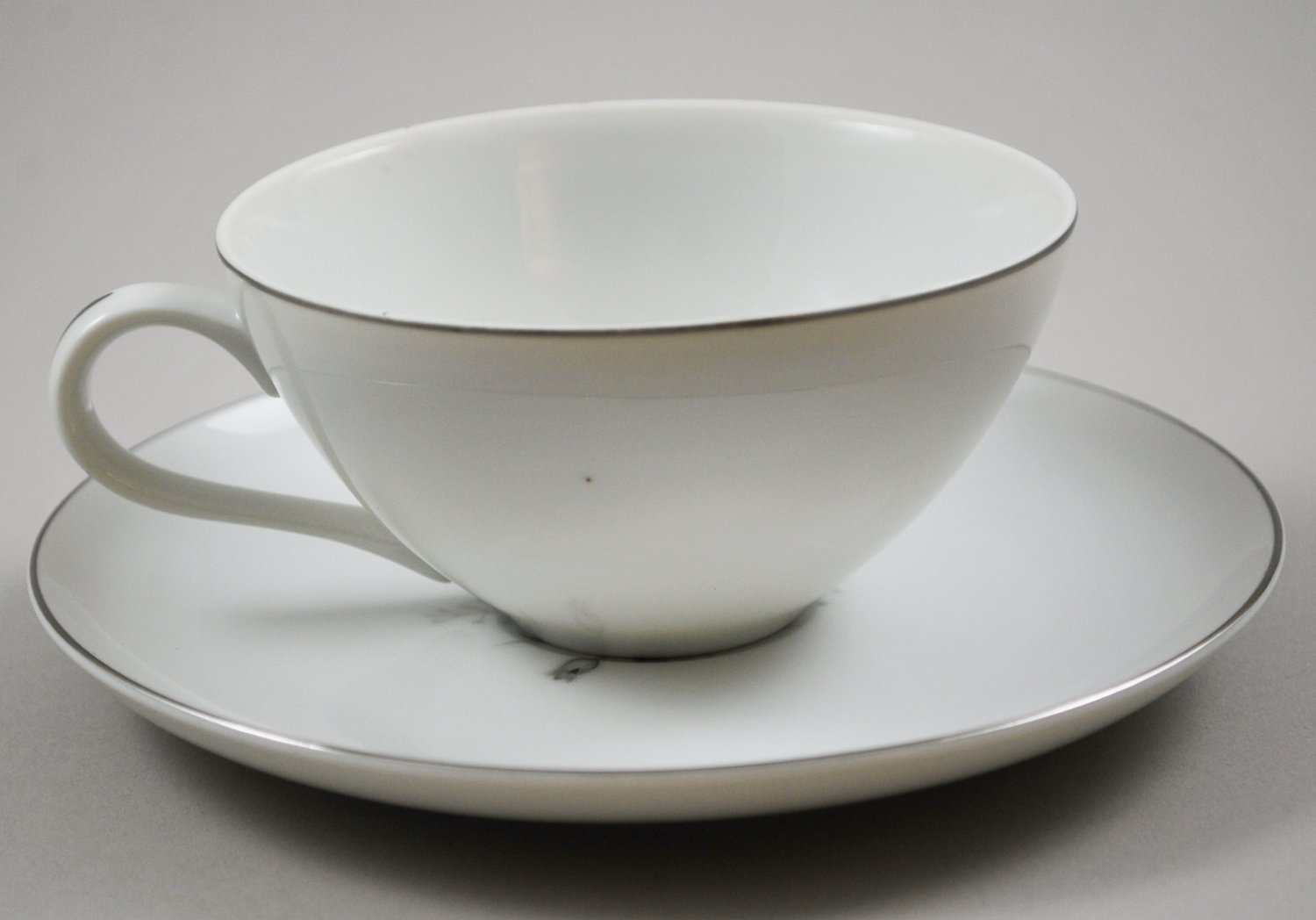Royal Elegance Cup Saucer Creative Fine China Japan Dinnerware