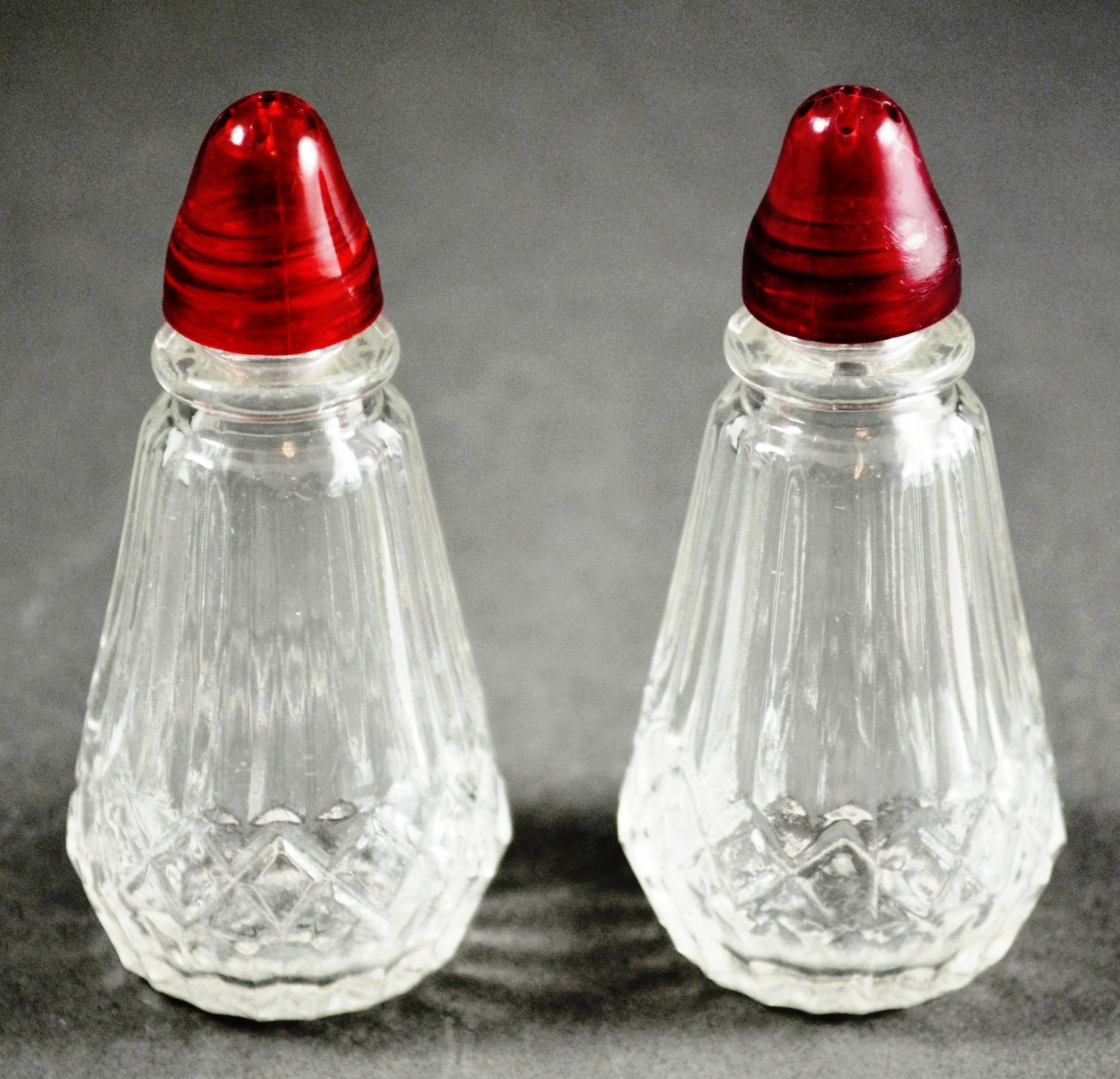 Vintage Clear Glass Salt & Pepper Shakers w/ Red Plastic Caps